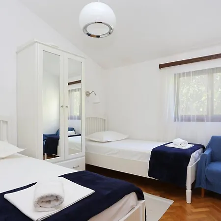 Apartments By The Sea Podgora, Makarska - 11432 Apartment